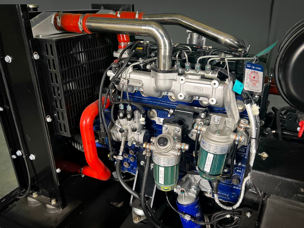 Дизельный генератор Vektor AD-100Y-T400 с АВР